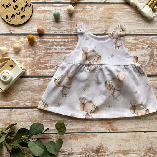 Handmade Latzkleid „Elefantenliebe“ | Gr. 56–104