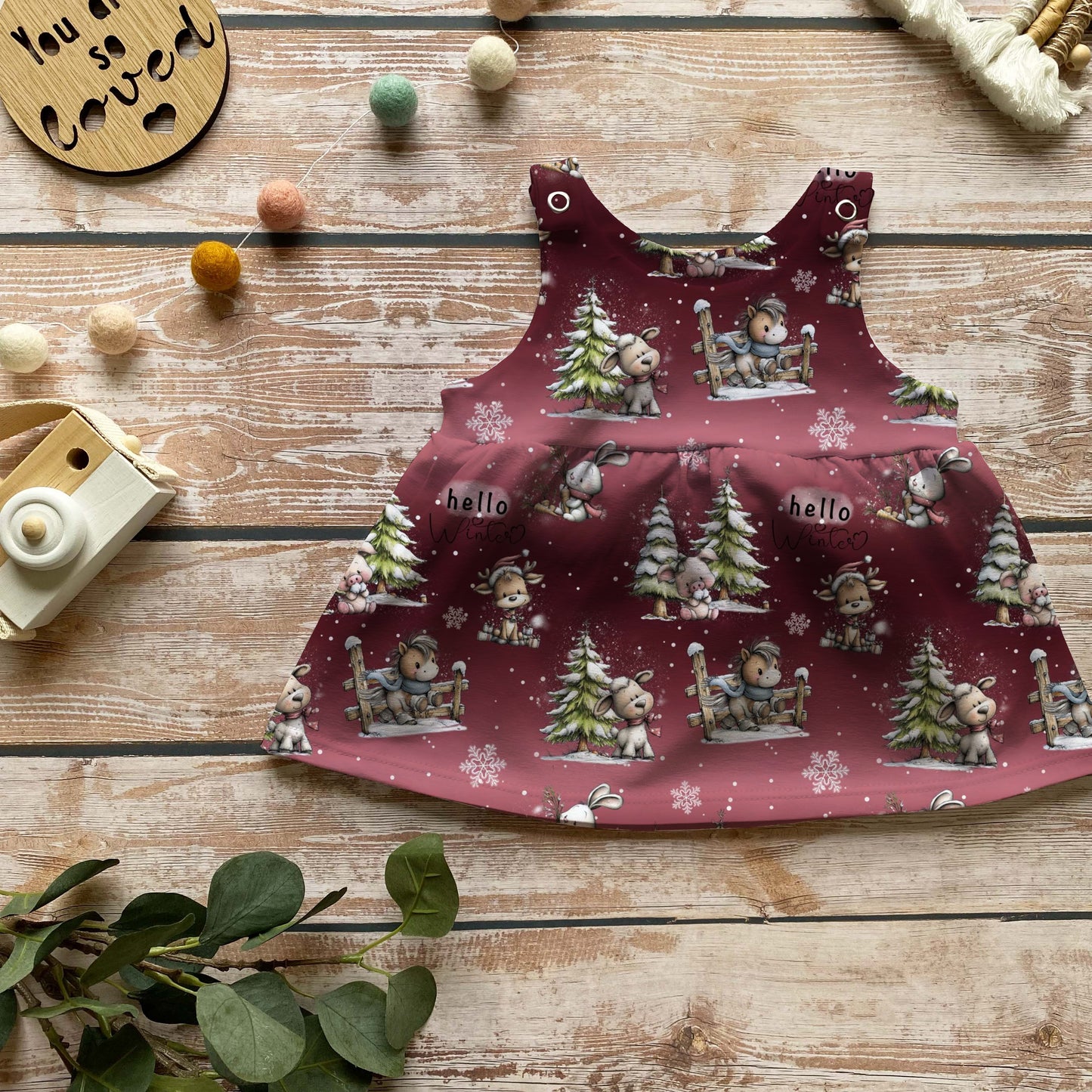 Handmade Latzkleid „Hello Winter“ | Gr. 56–104