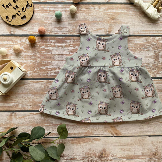 Handmade Latzkleid „Flower Owl“ | Gr. 56–104