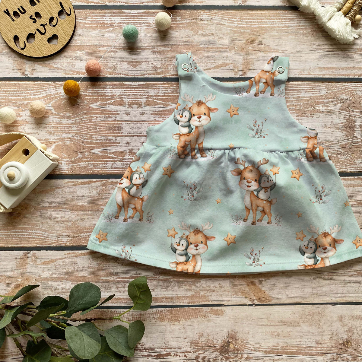 Handmade Latzkleid Reh und Pinguin Gr. 56-104