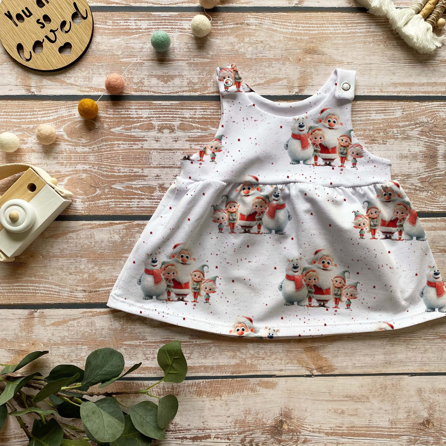 Handmade Latzkleid „Weihnachtsbande“ | Gr. 56–104