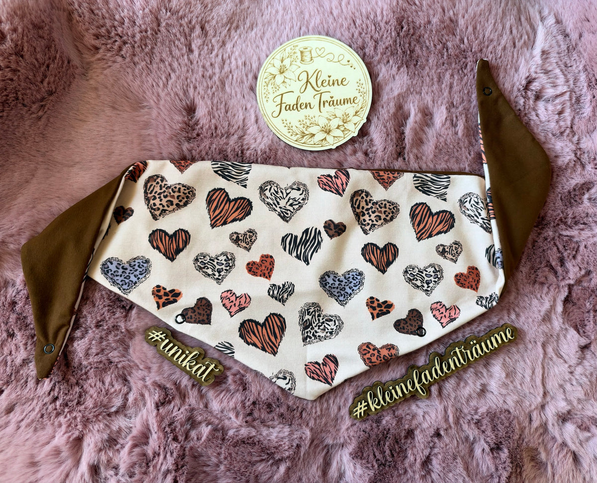 Handmade Kinderhalstuch „Wilde Herzen“ | 2–4 Jahre