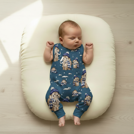 Blauer Mammut Strampler Baby