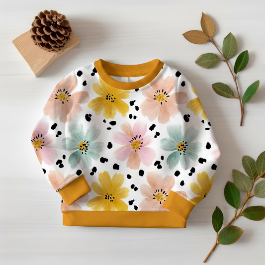 Blumen-Pullover mit senfgelben Bündchen 1:1