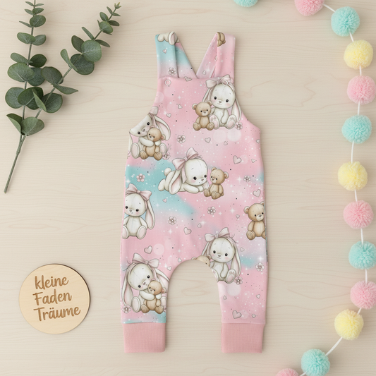 Bunny Love Latzhose Flatlay
