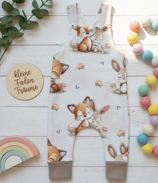 Fuchs & Hase Latzhose Flatlay