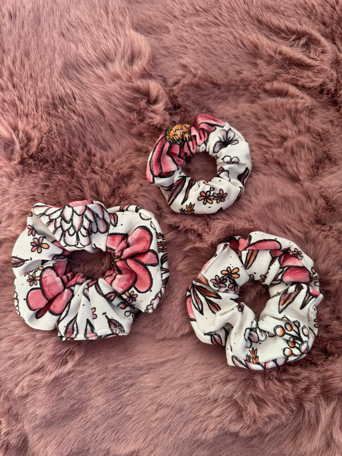Handmade Scrunchie „Wildblumen“ – 3 Größen
