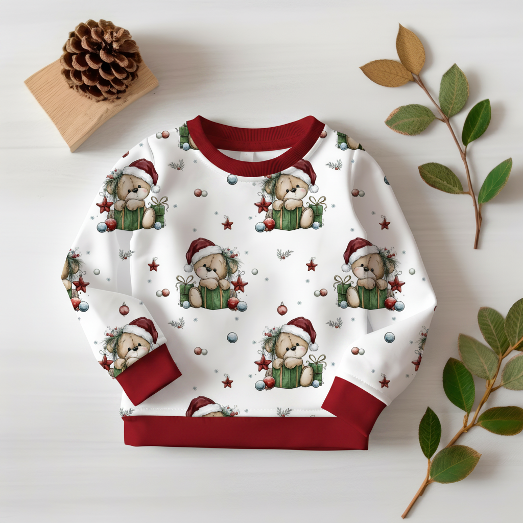 Weihnachtsbär-Pullover mit rotem Bündchen 1:1