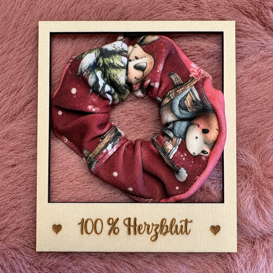 Winterlicher Scrunchie mit Eisbären im Format 1:1